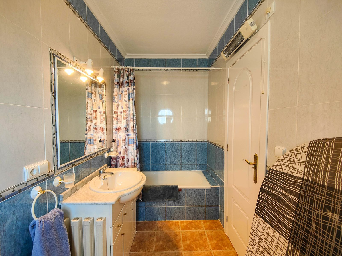 Se vende Adosada de 3 dormitorios en Costa Blanca, Alicante, España