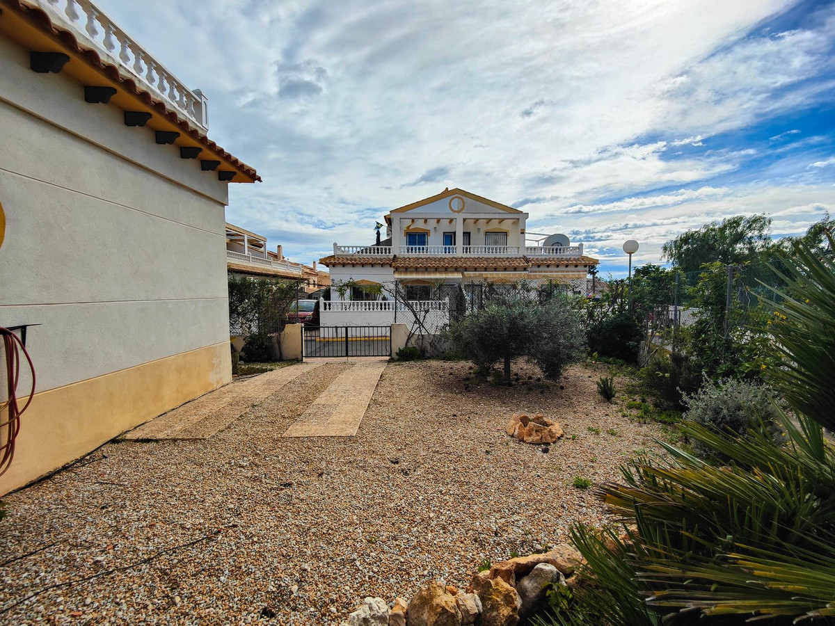 Se vende Adosada de 3 dormitorios en Costa Blanca, Alicante, España