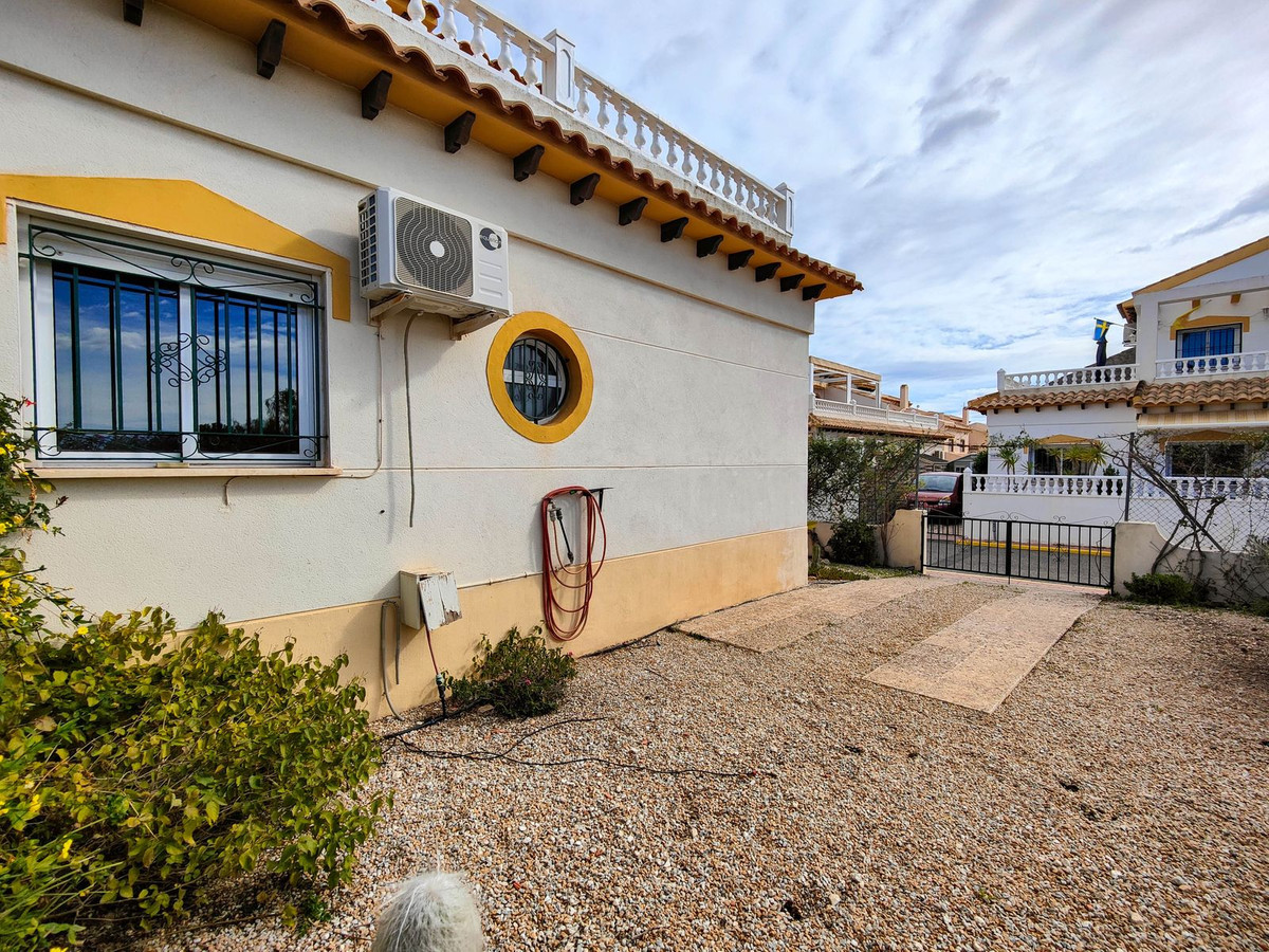 Se vende Adosada de 3 dormitorios en Costa Blanca, Alicante, España
