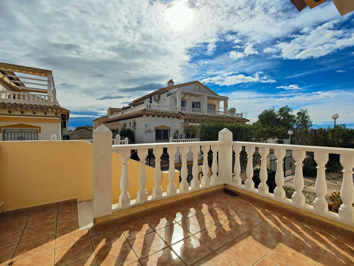 Se vende Adosada de 3 dormitorios en Costa Blanca, Alicante, España