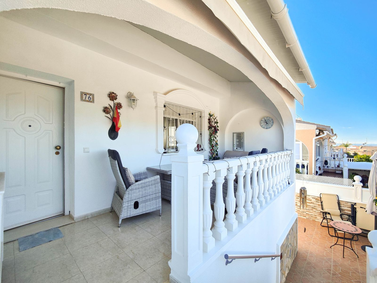 Se vende Villa - Chalet de 2 dormitorios en Costa Blanca, Alicante, España