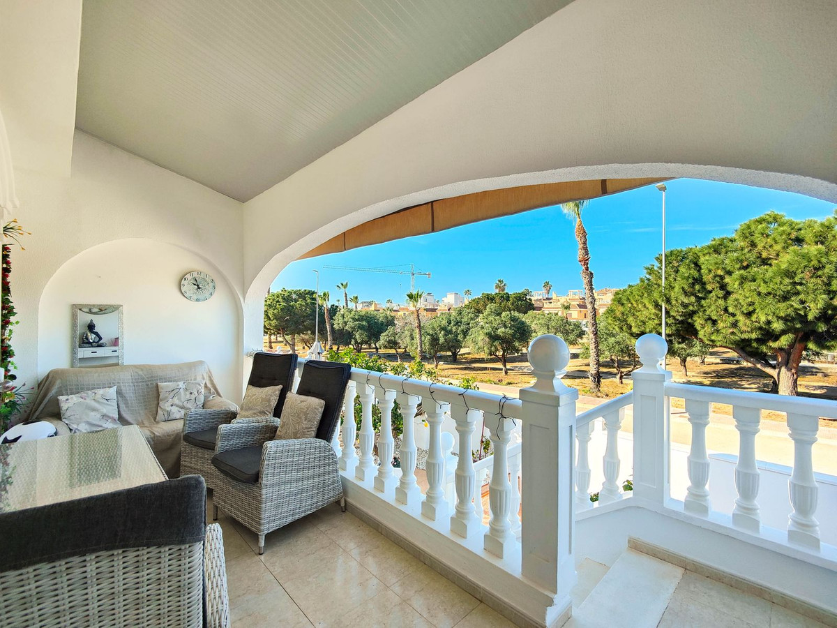 Se vende Villa - Chalet de 2 dormitorios en Costa Blanca, Alicante, España