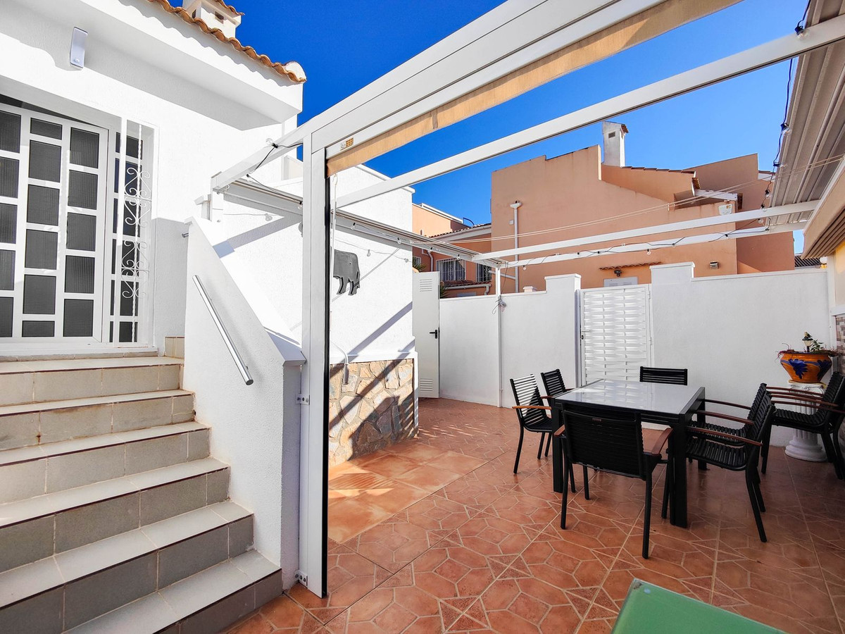 Se vende Villa - Chalet de 2 dormitorios en Costa Blanca, Alicante, España