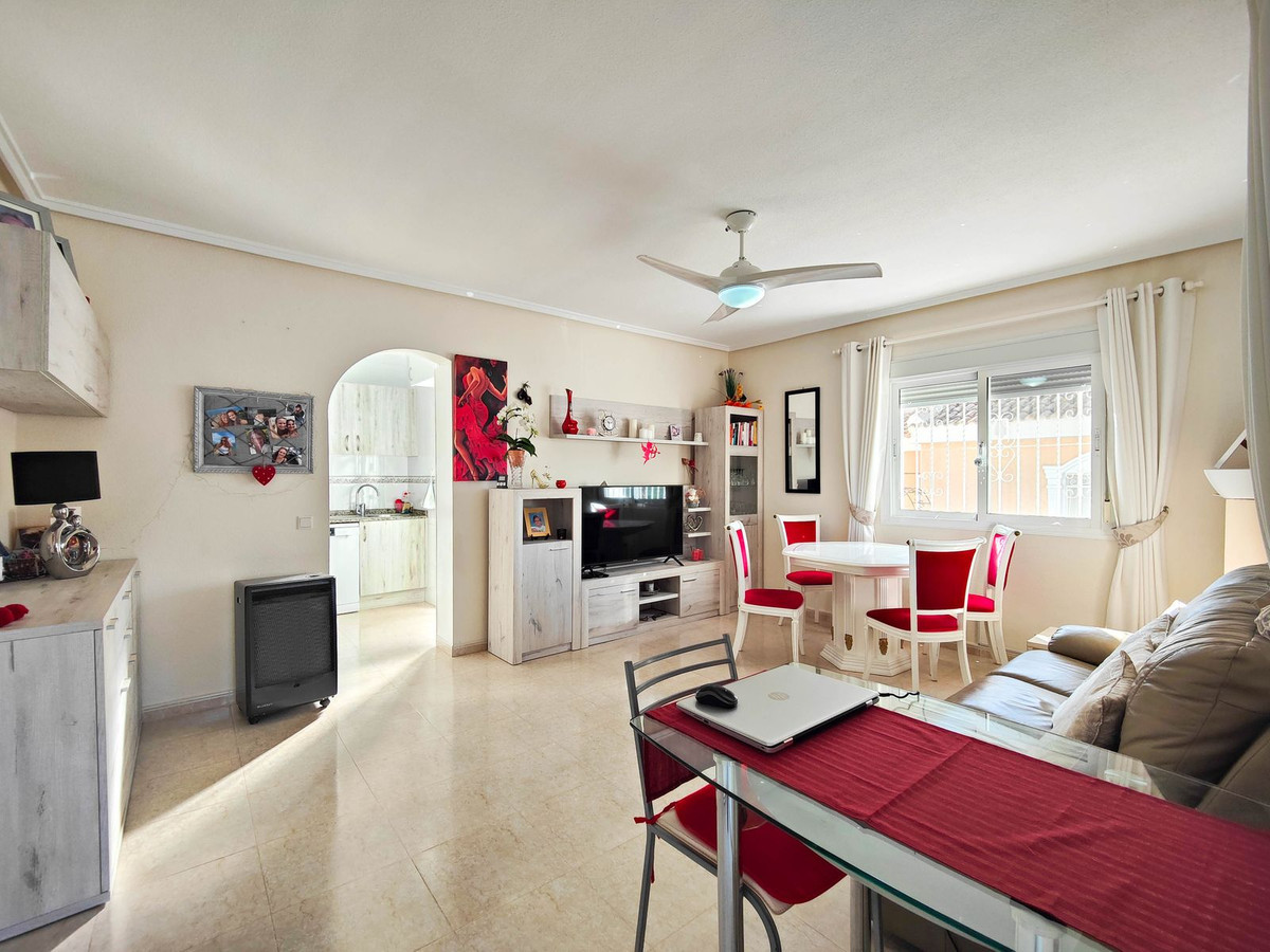 Se vende Villa - Chalet de 2 dormitorios en Costa Blanca, Alicante, España