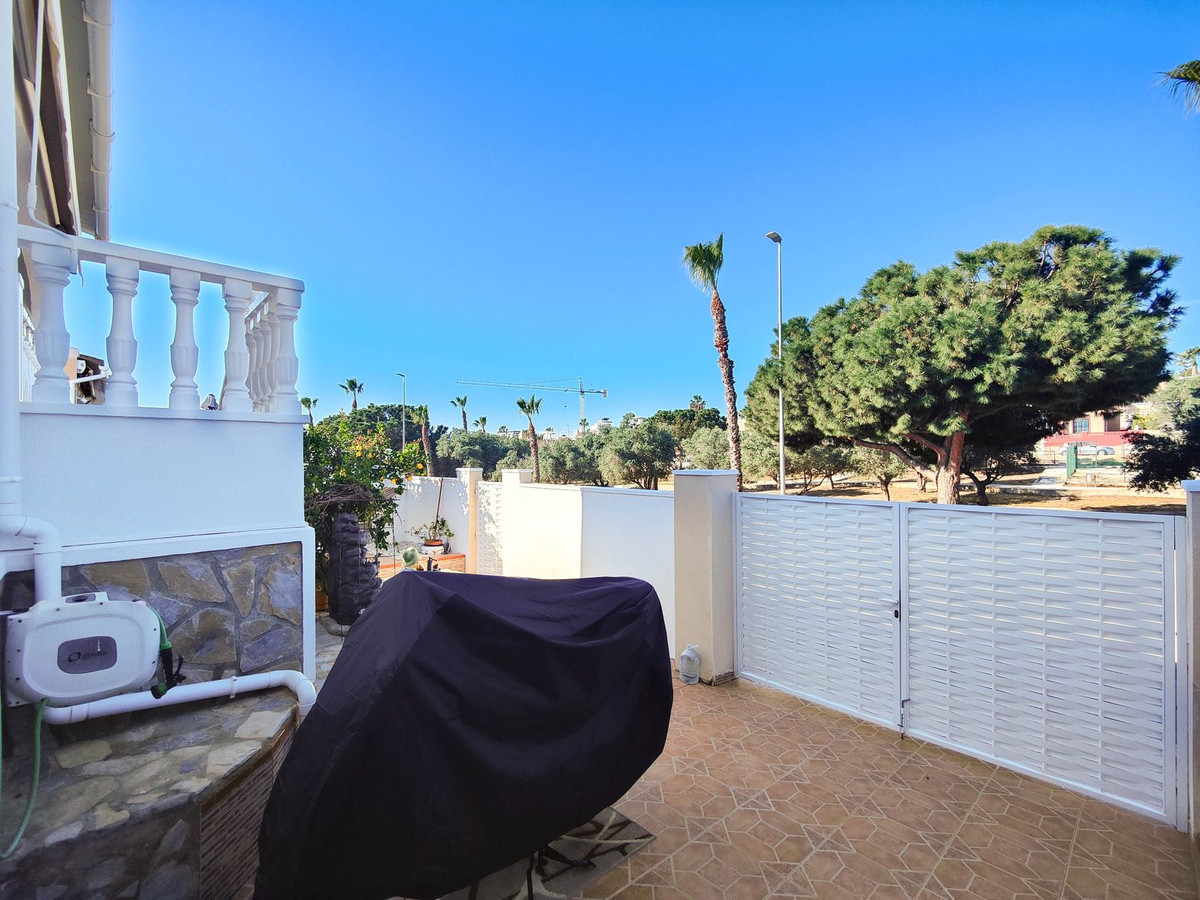 Se vende Villa - Chalet de 2 dormitorios en Costa Blanca, Alicante, España