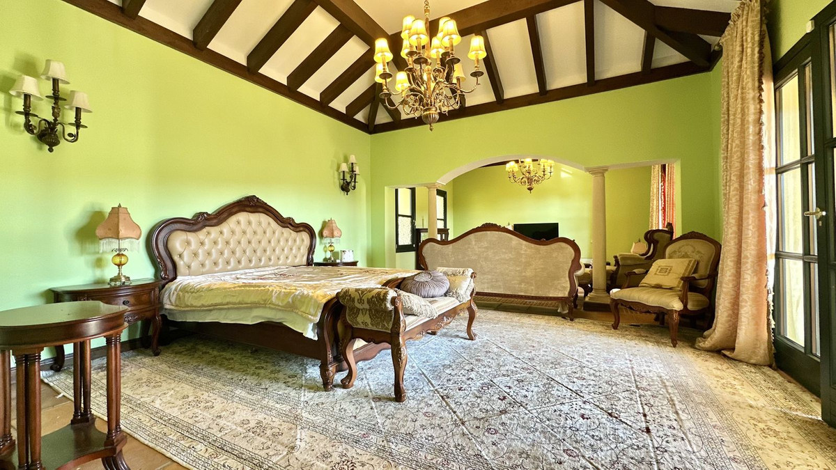 Se vende Villa - Chalet de 6 dormitorios en Costa Del Sol, Málaga, España