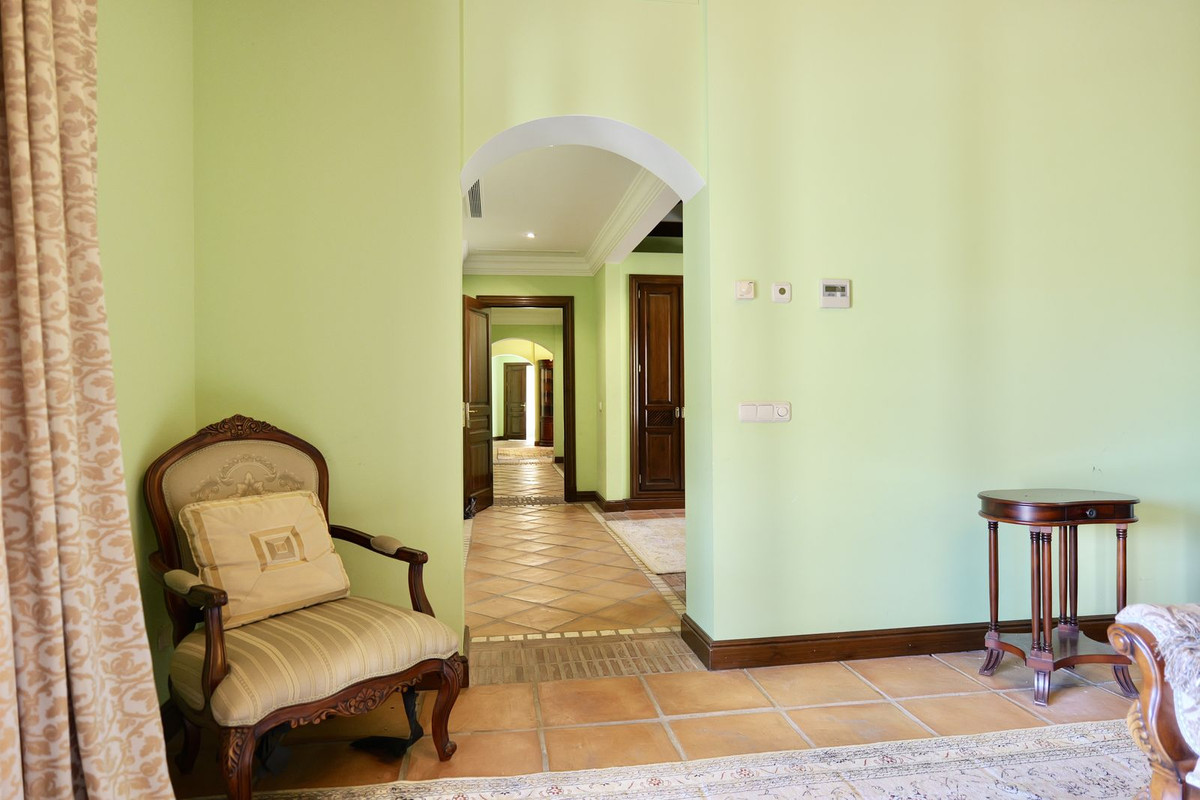 Se vende Villa - Chalet de 6 dormitorios en Costa Del Sol, Málaga, España
