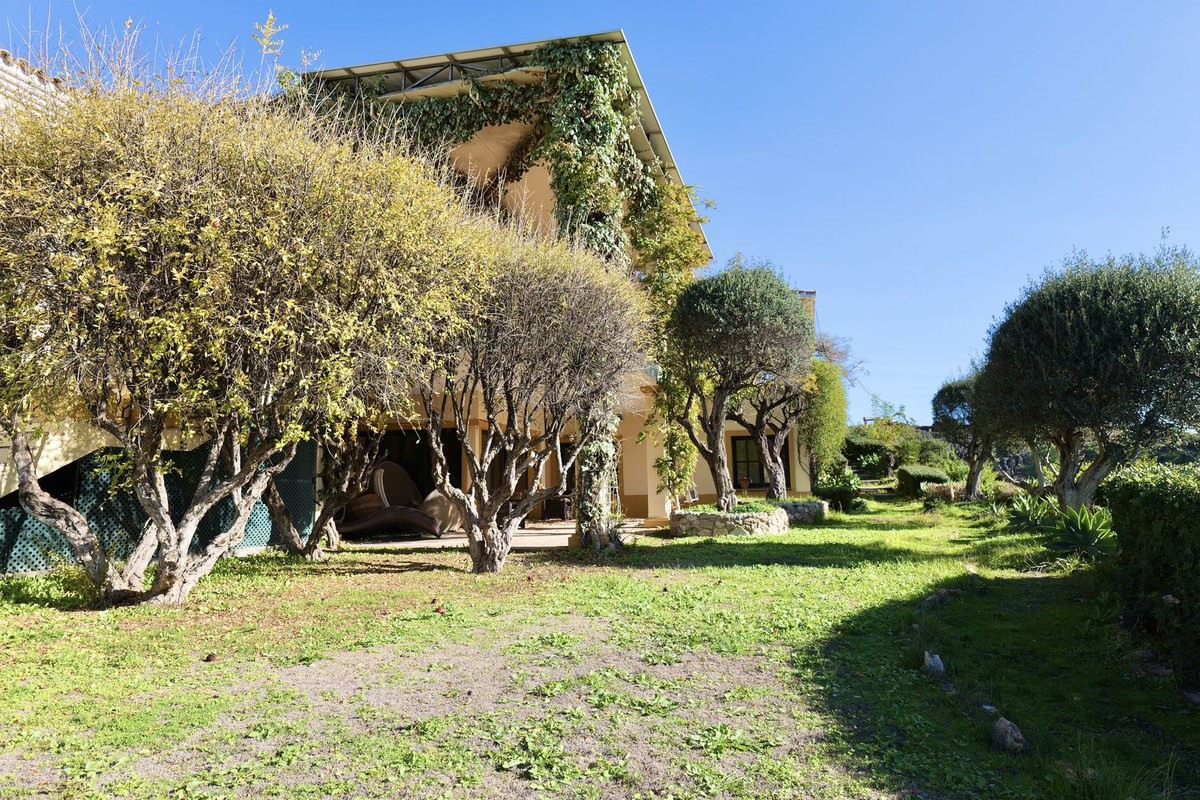 Se vende Villa - Chalet de 6 dormitorios en Costa Del Sol, Málaga, España