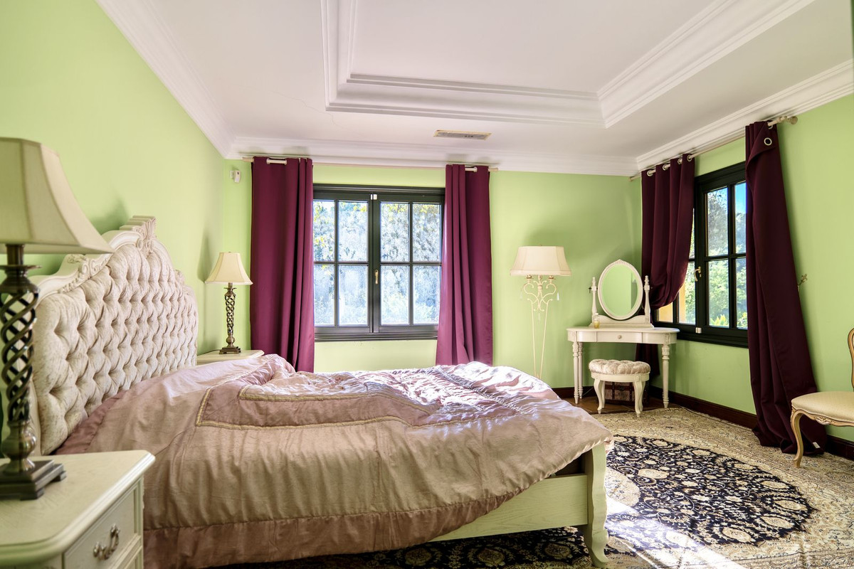 Se vende Villa - Chalet de 6 dormitorios en Costa Del Sol, Málaga, España