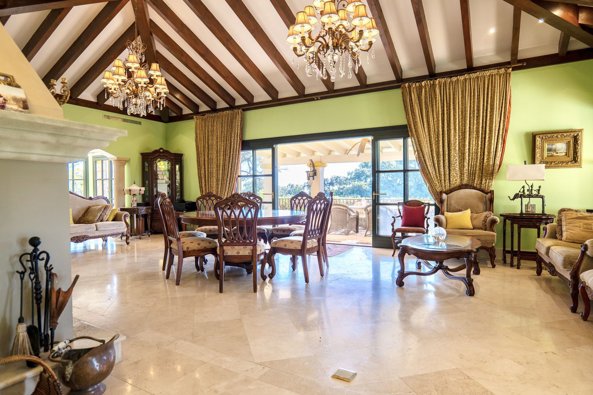 Se vende Villa - Chalet de 6 dormitorios en Costa Del Sol, Málaga, España