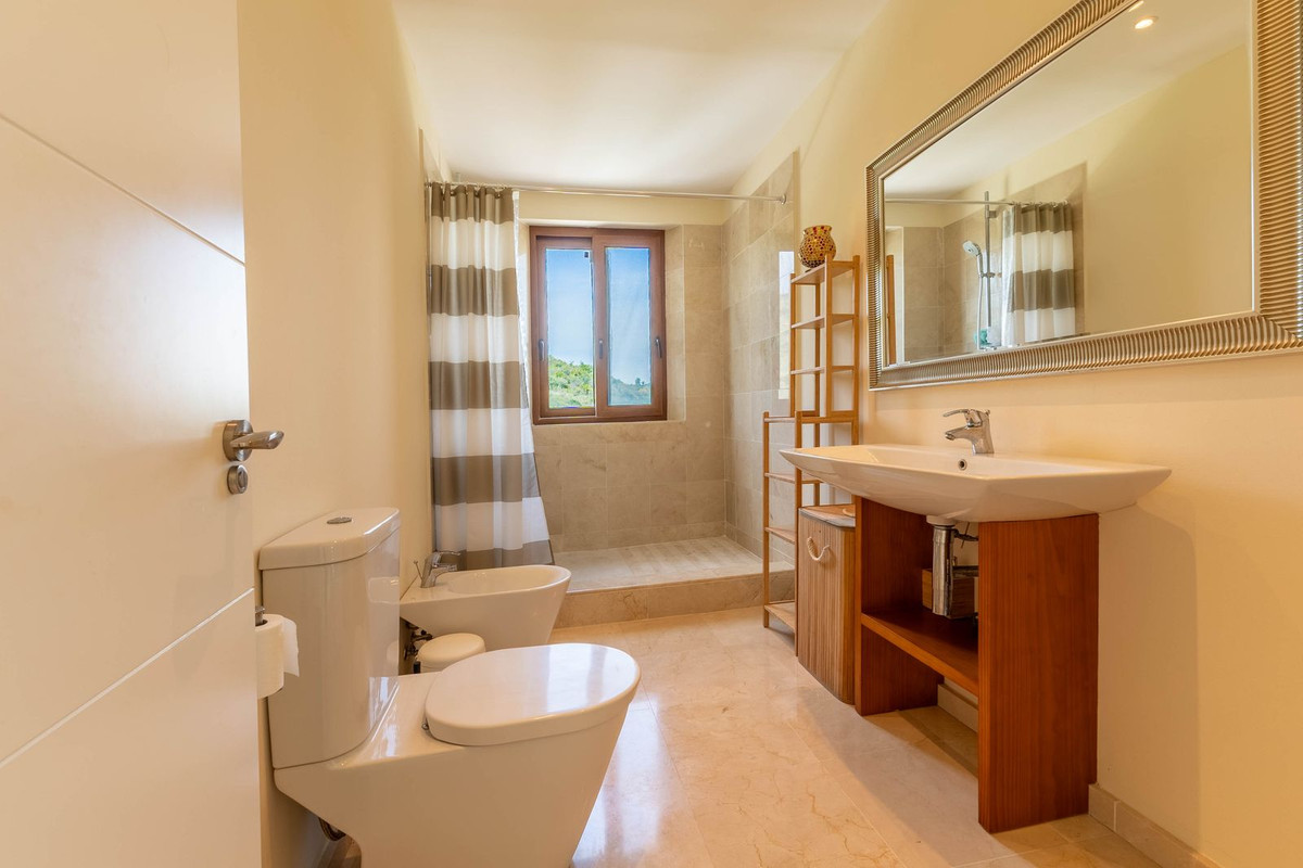 5 Bed Townhouse for sale in La Cala Golf Costa Del Sol, Málaga, Spain