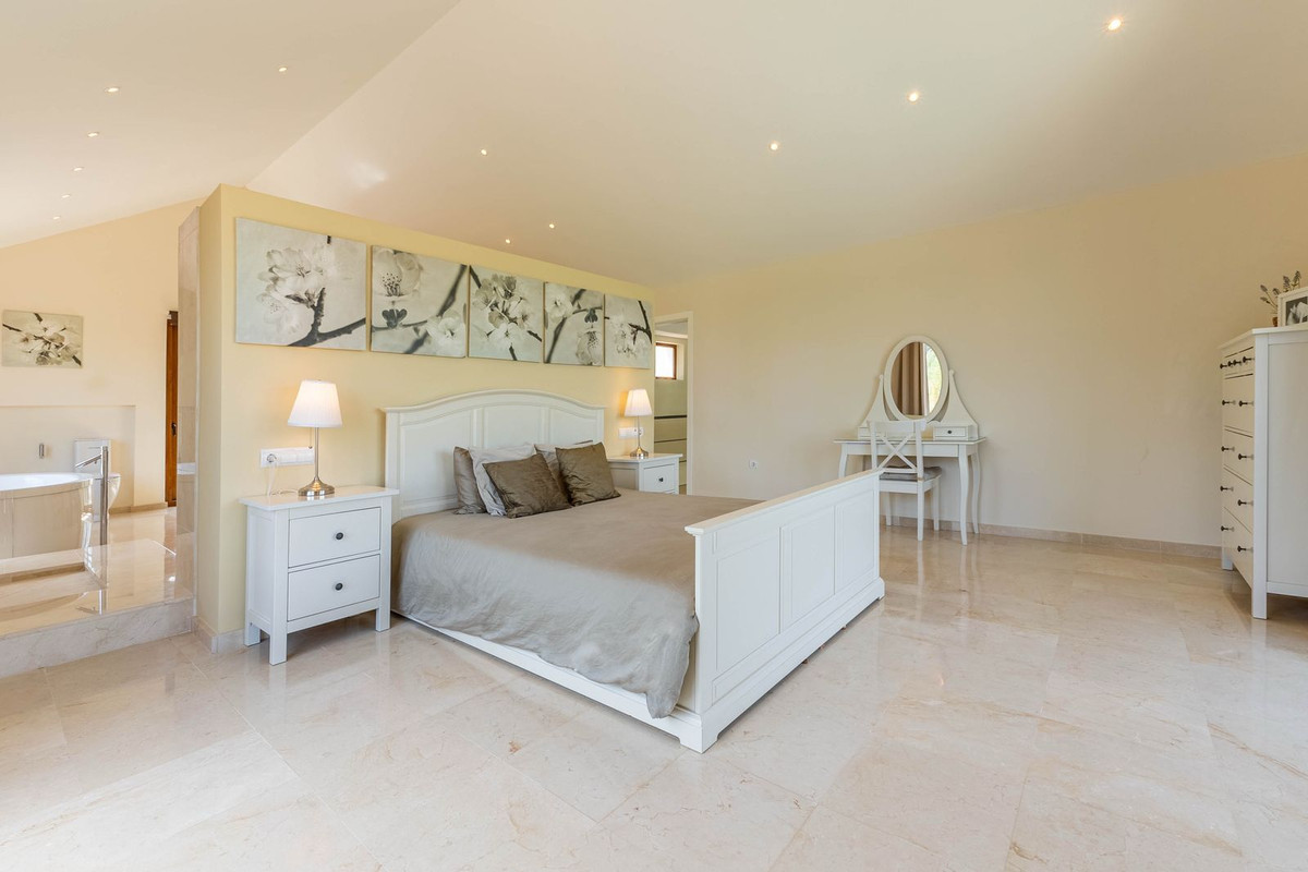 5 Bed Townhouse for sale in La Cala Golf Costa Del Sol, Málaga, Spain