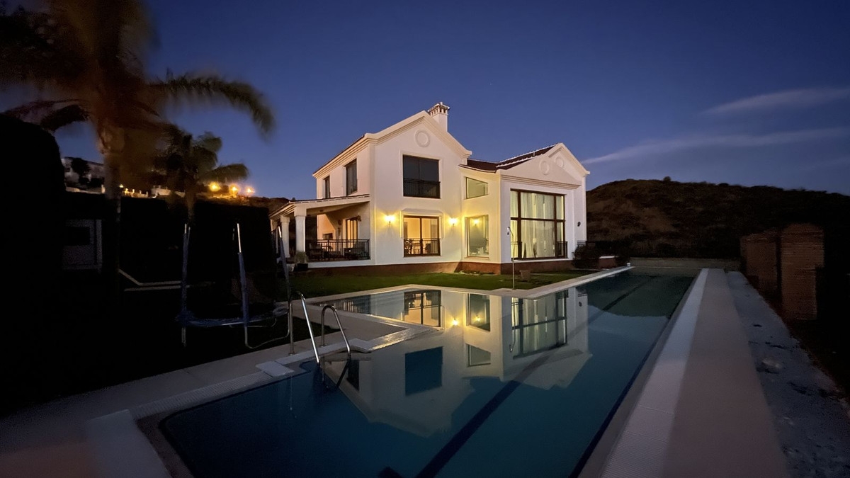 5 Bed Townhouse for sale in La Cala Golf Costa Del Sol, Málaga, Spain