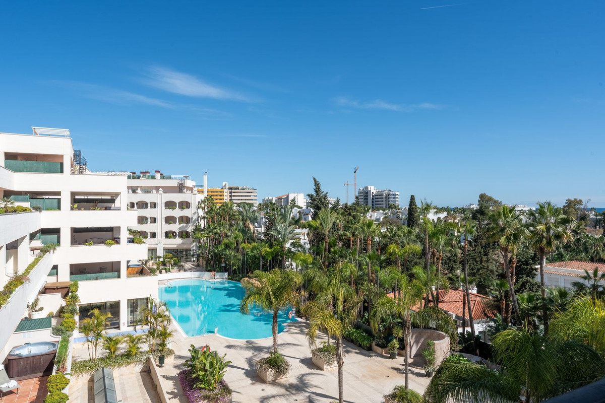 Se vende Apartamento Planta Media de 2 dormitorios en Costa Del Sol, Málaga, España