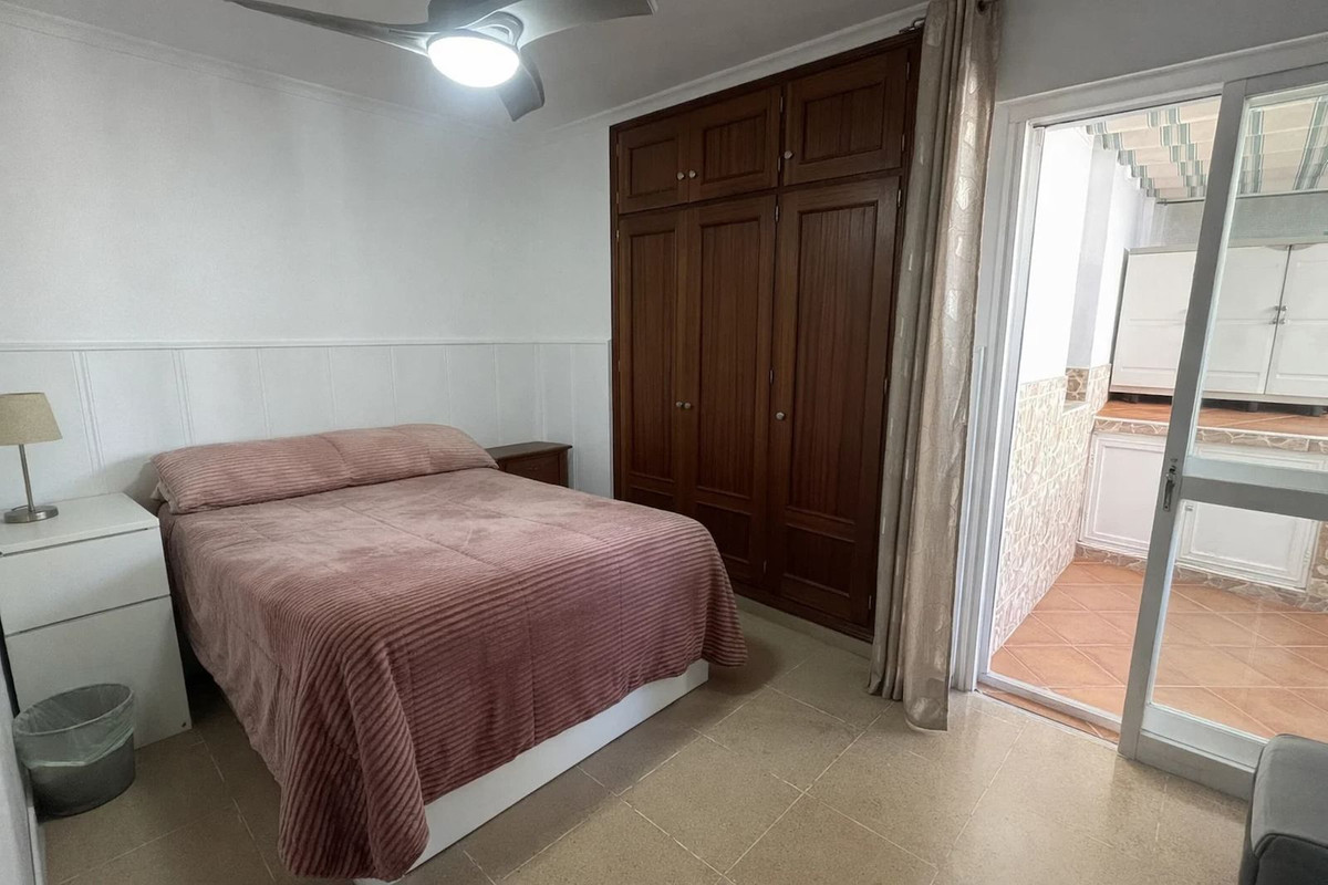 Se vende Apartamento Planta Media de 3 dormitorios en Costa Del Sol, Málaga, España