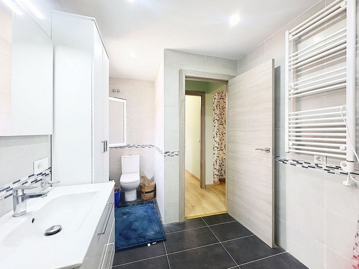 3 Bed Townhouse for sale in Estepona Costa Del Sol, Málaga, Spain