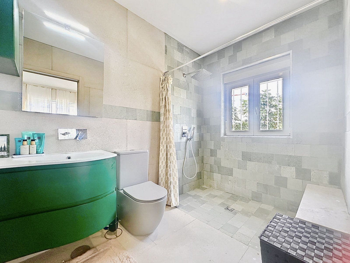 3 Bed Townhouse for sale in Estepona Costa Del Sol, Málaga, Spain