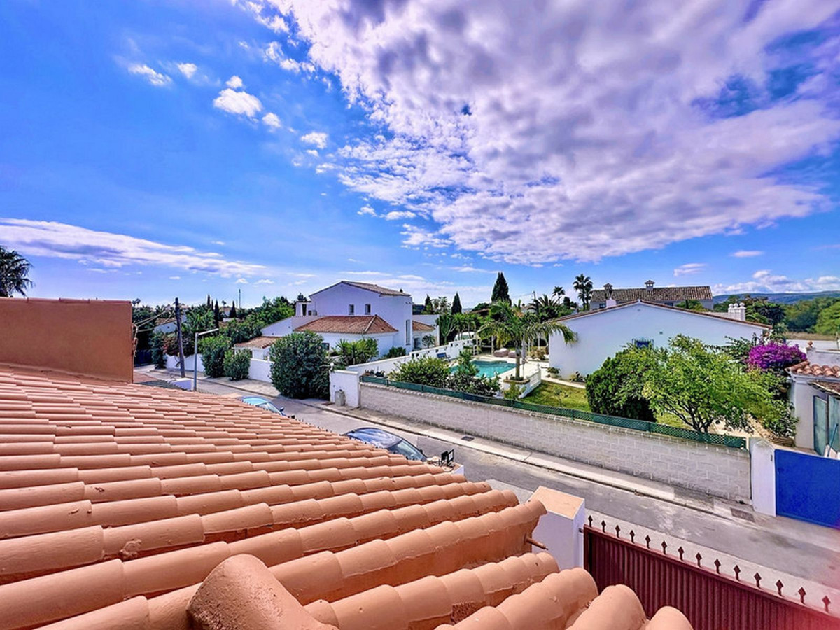 3 Bed Townhouse for sale in Estepona Costa Del Sol, Málaga, Spain