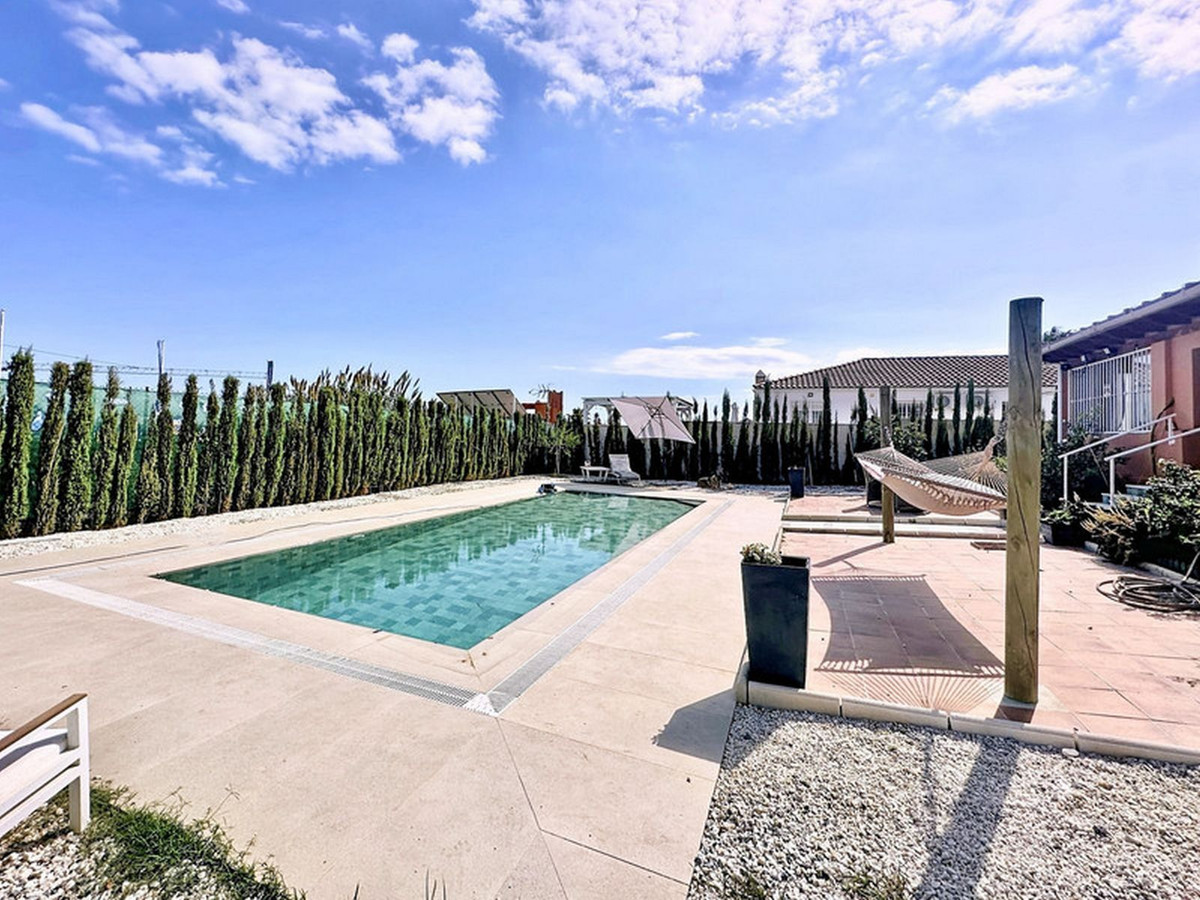 3 Bed Townhouse for sale in Estepona Costa Del Sol, Málaga, Spain