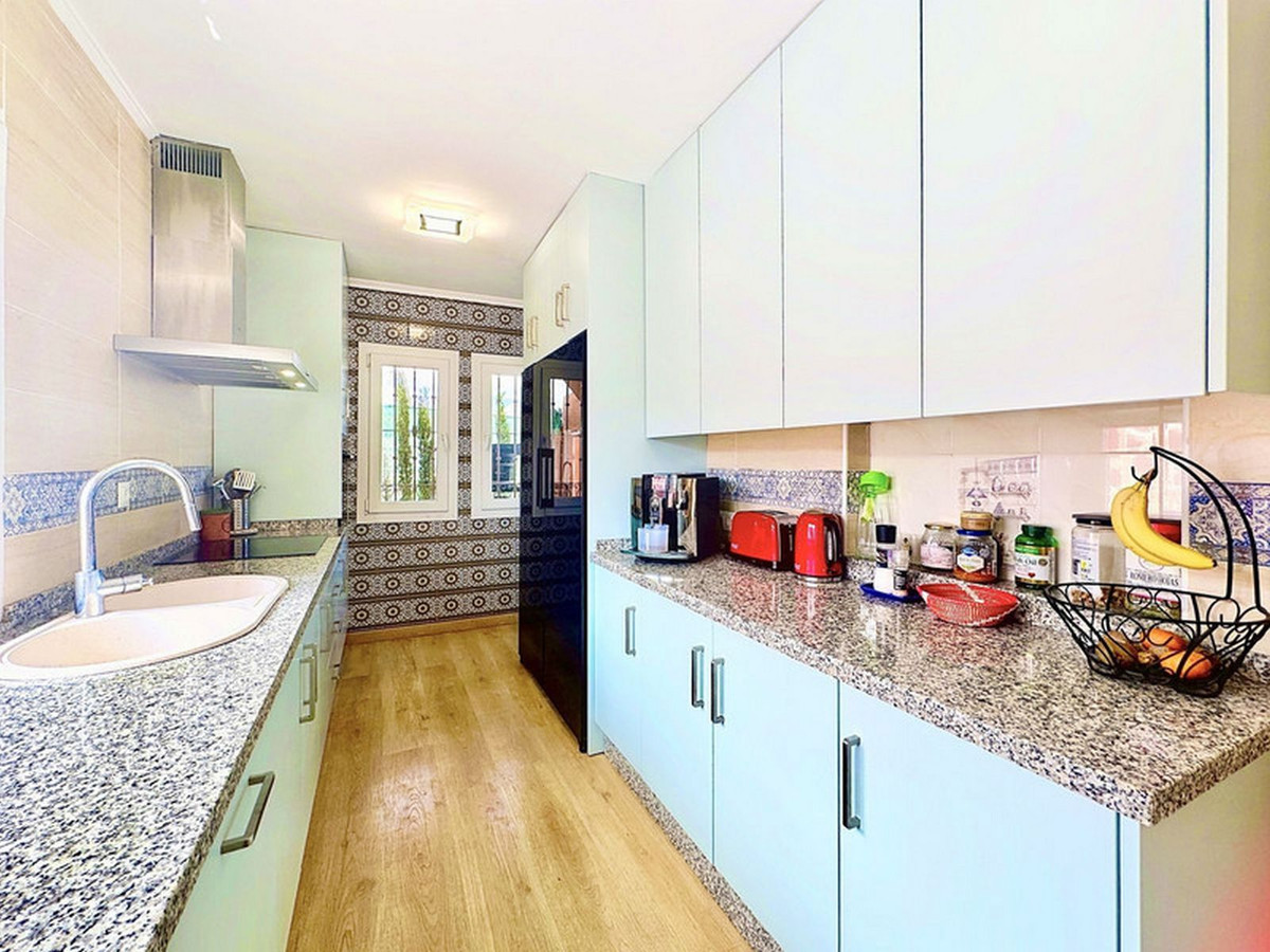 3 Bed Townhouse for sale in Estepona Costa Del Sol, Málaga, Spain