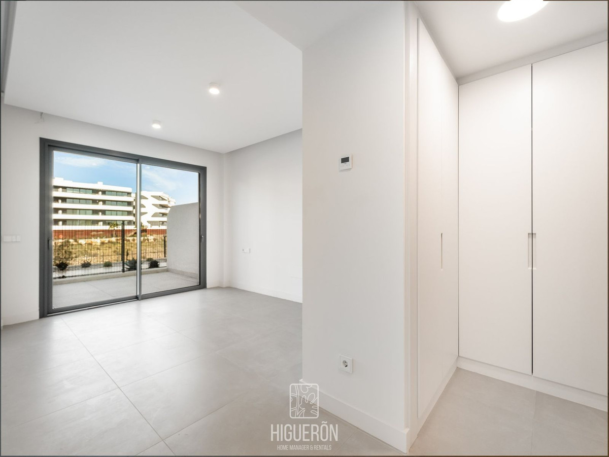 3 Bed Apartment for sale in Fuengirola Costa Del Sol, Málaga, Spain