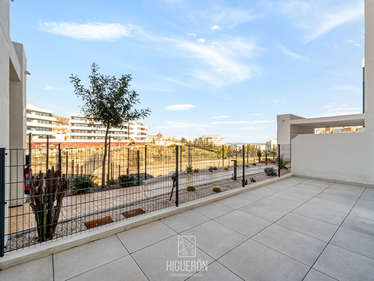 3 Bed Apartment for sale in Fuengirola Costa Del Sol, Málaga, Spain
