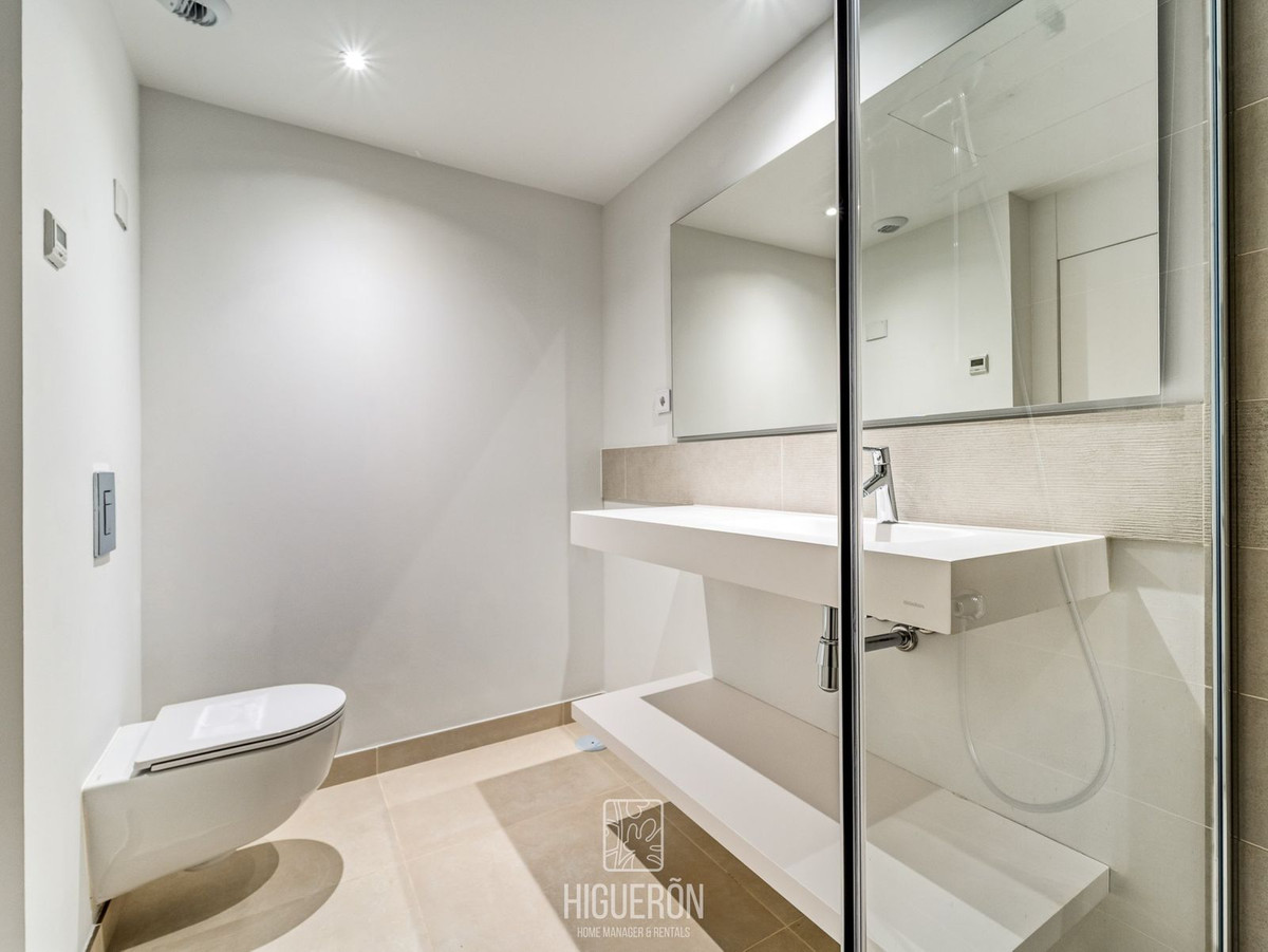 3 Bed Apartment for sale in Fuengirola Costa Del Sol, Málaga, Spain