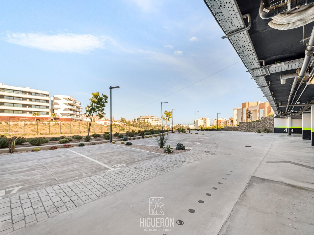 3 Bed Apartment for sale in Fuengirola Costa Del Sol, Málaga, Spain