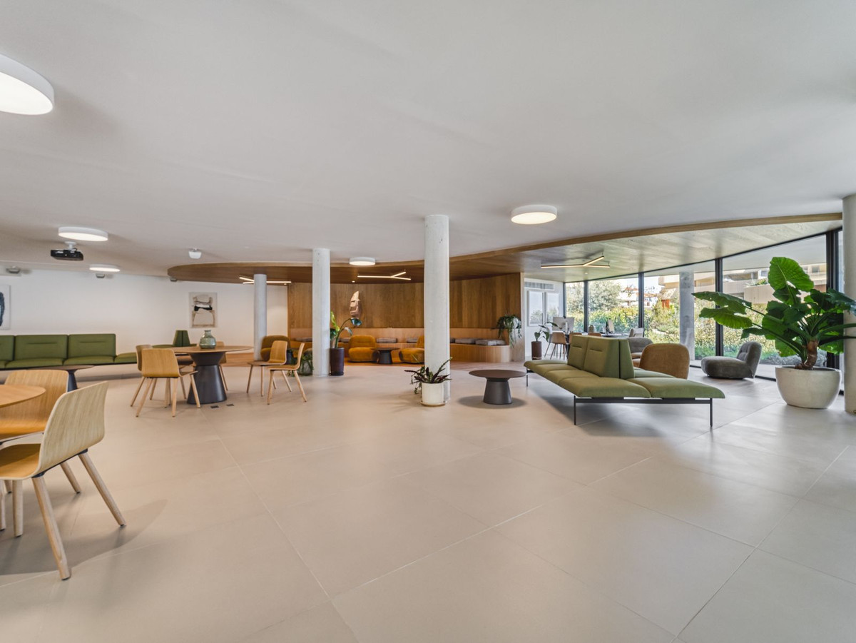 Se vende Apartamento Planta Media de 2 dormitorios en Costa Del Sol, Málaga, España