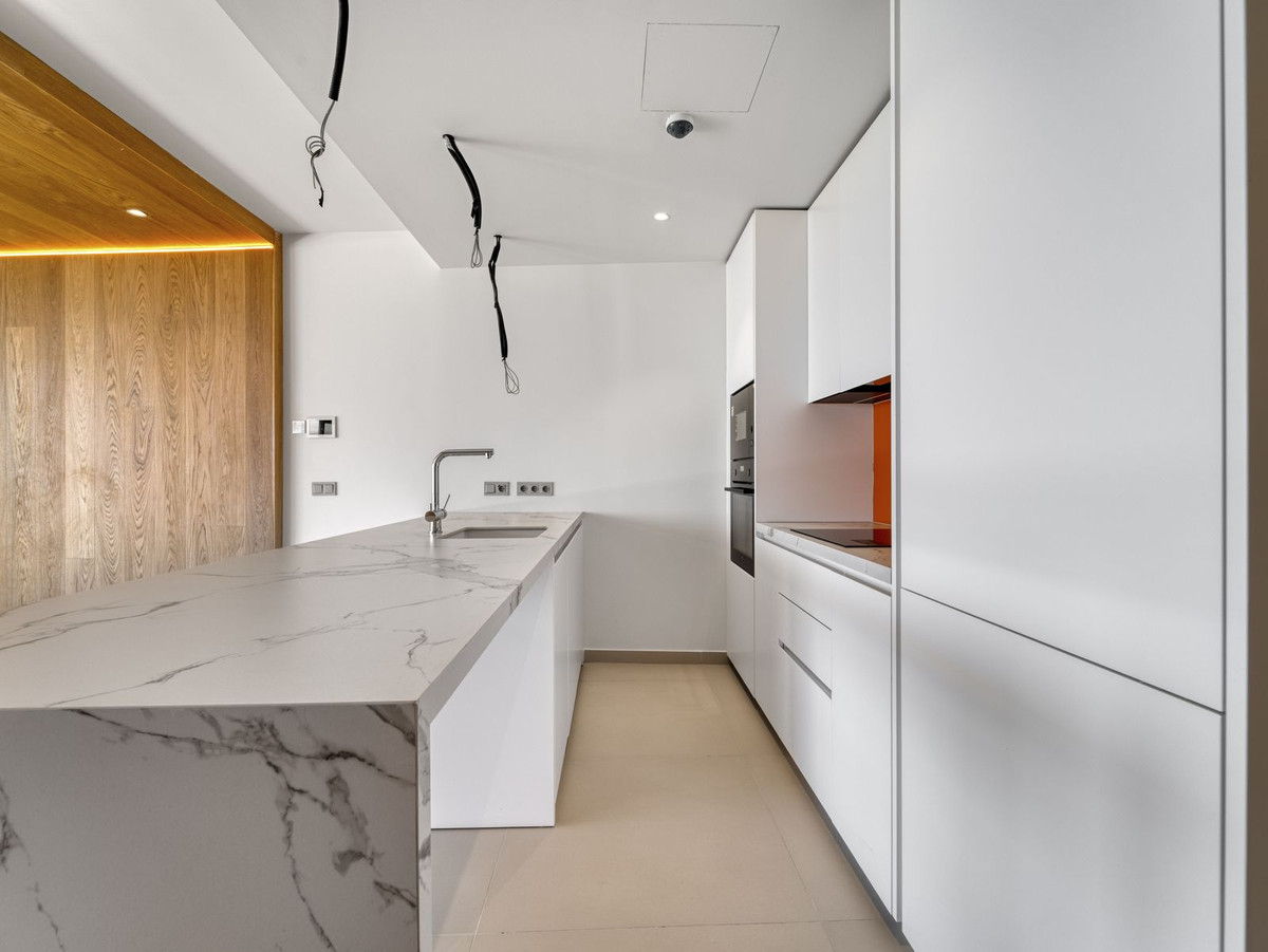 Se vende Apartamento Planta Media de 2 dormitorios en Costa Del Sol, Málaga, España