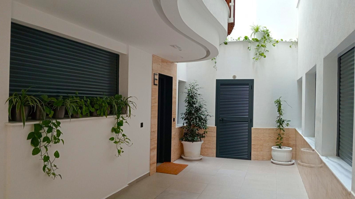 1 Bed Apartment for sale in Estepona Costa Del Sol, Málaga, Spain