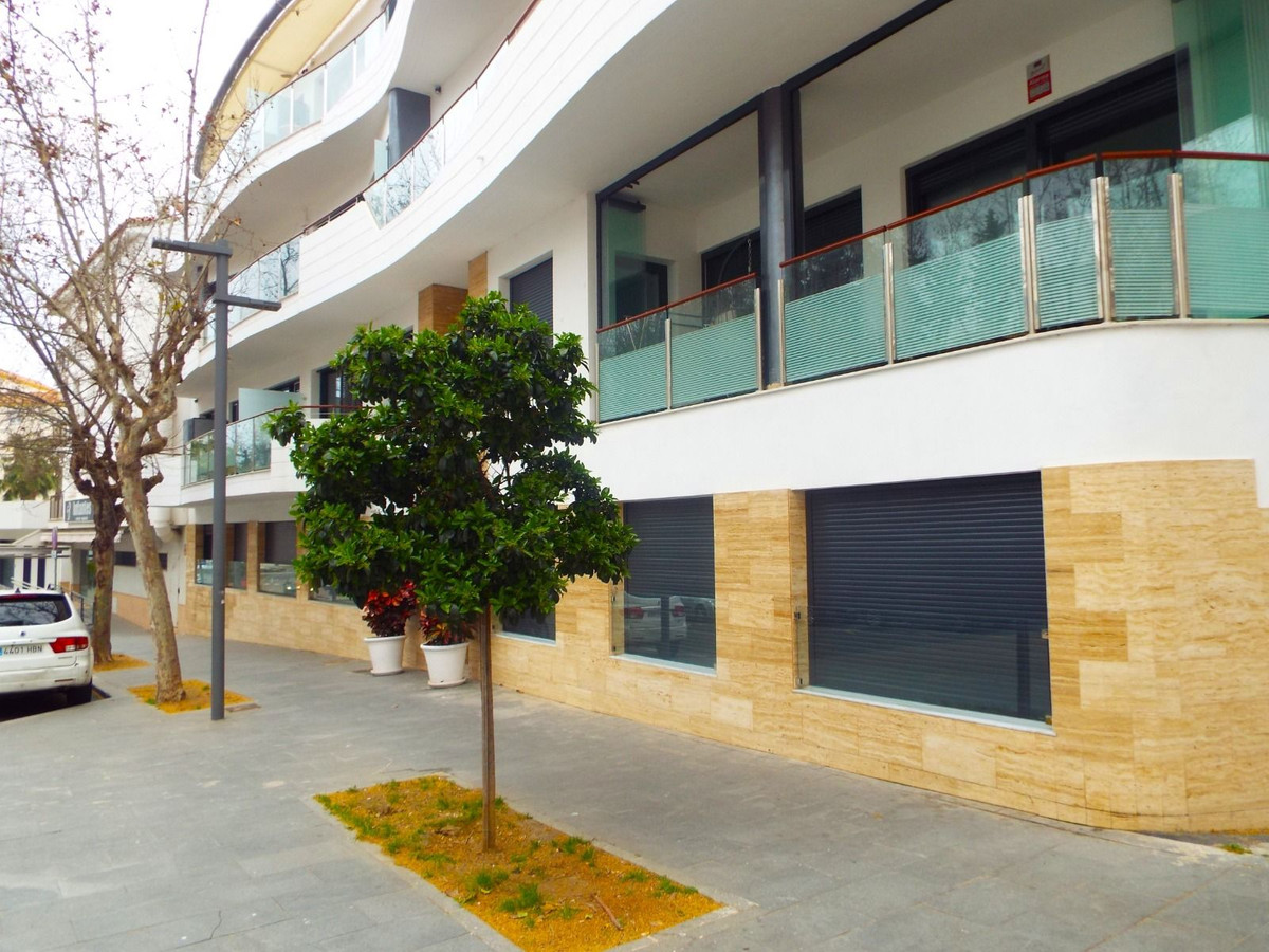 1 Bed Apartment for sale in Estepona Costa Del Sol, Málaga, Spain