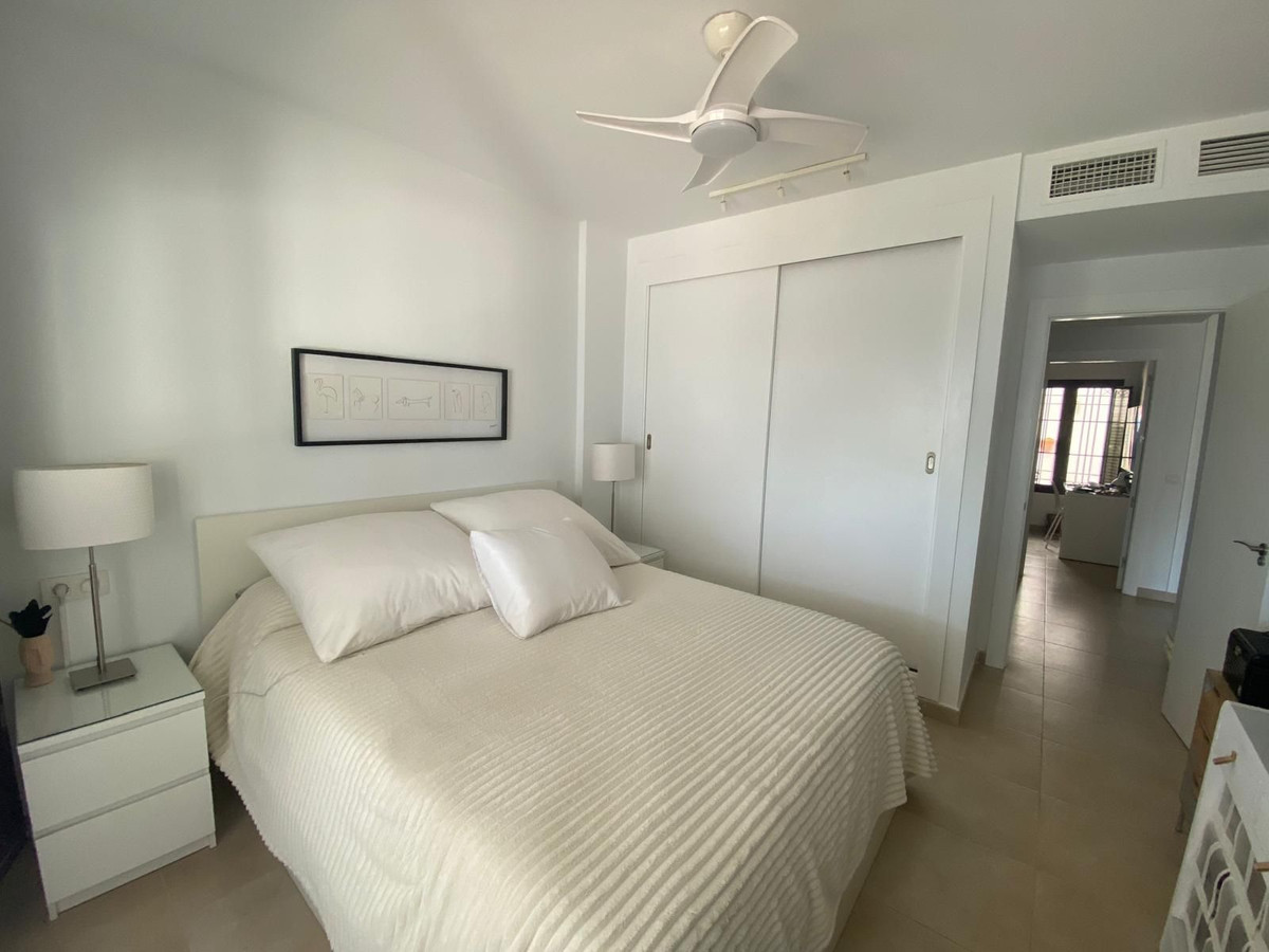 Se vende Apartamento Planta Baja de 2 dormitorios en Costa Del Sol, Málaga, España