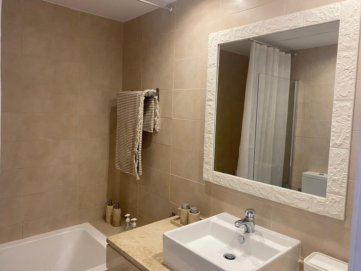 Se vende Apartamento Planta Baja de 2 dormitorios en Costa Del Sol, Málaga, España
