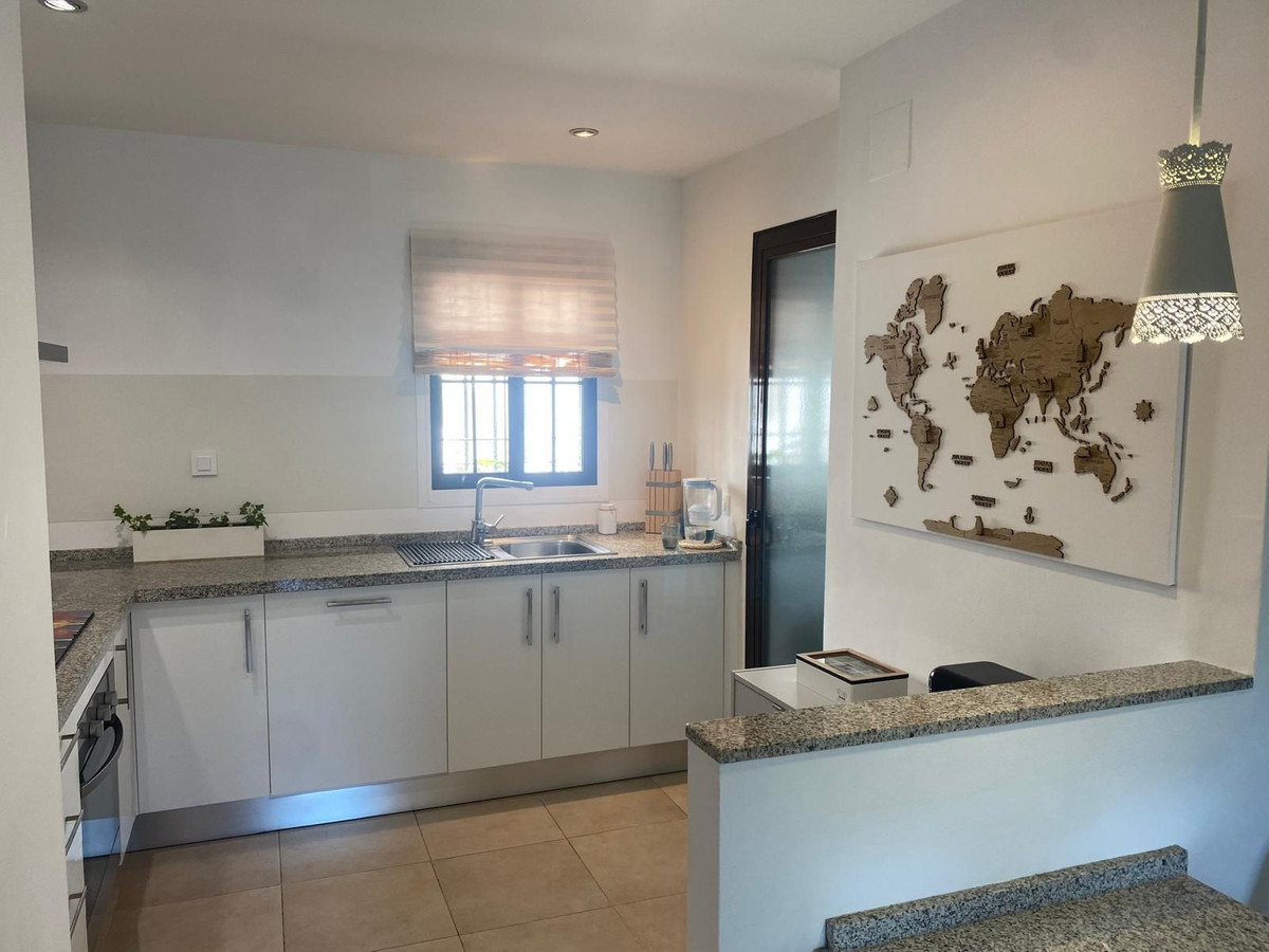 Se vende Apartamento Planta Baja de 2 dormitorios en Costa Del Sol, Málaga, España
