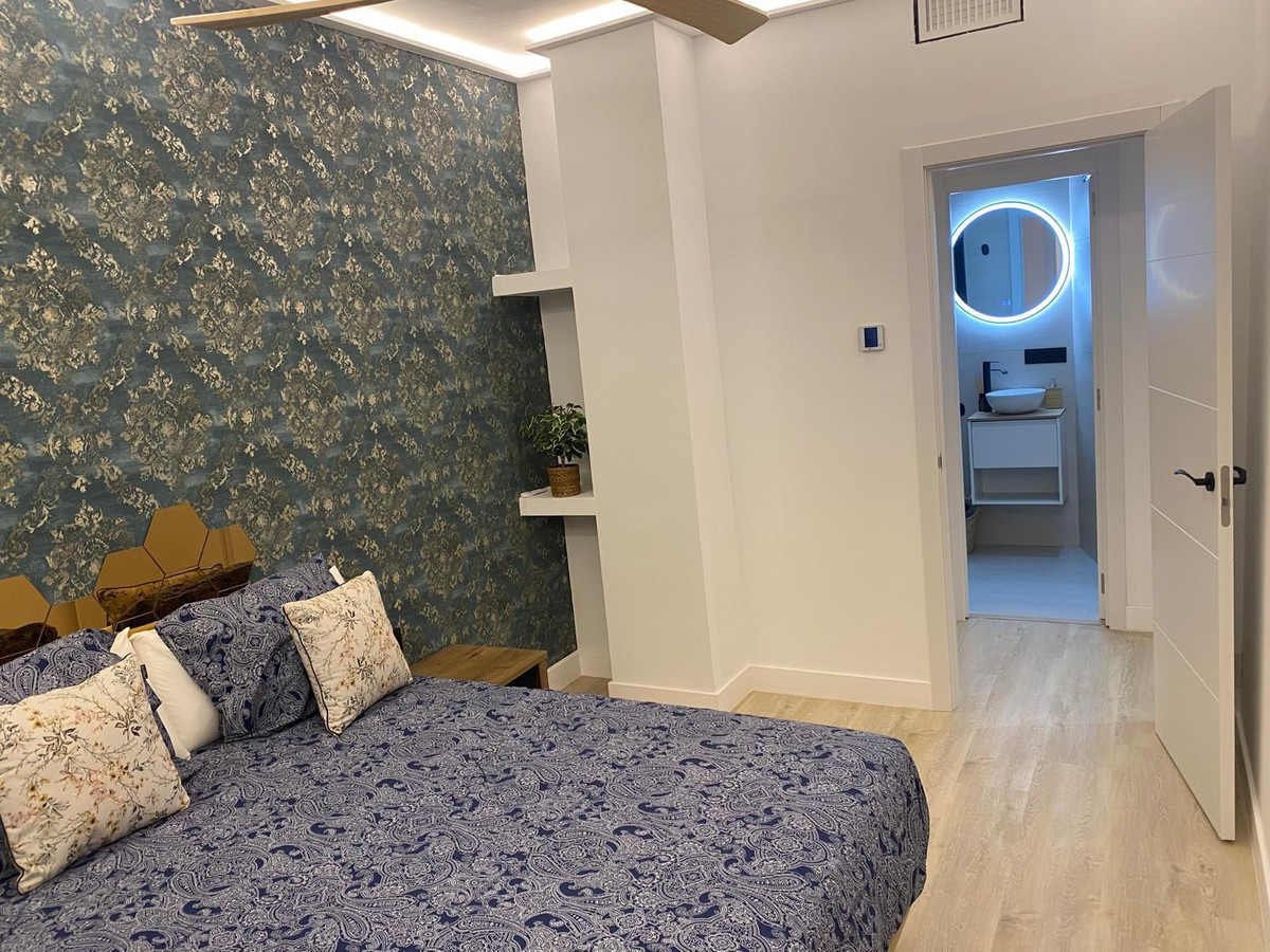 Se vende Apartamento Planta Media de 4 dormitorios en Costa Del Sol, Málaga, España