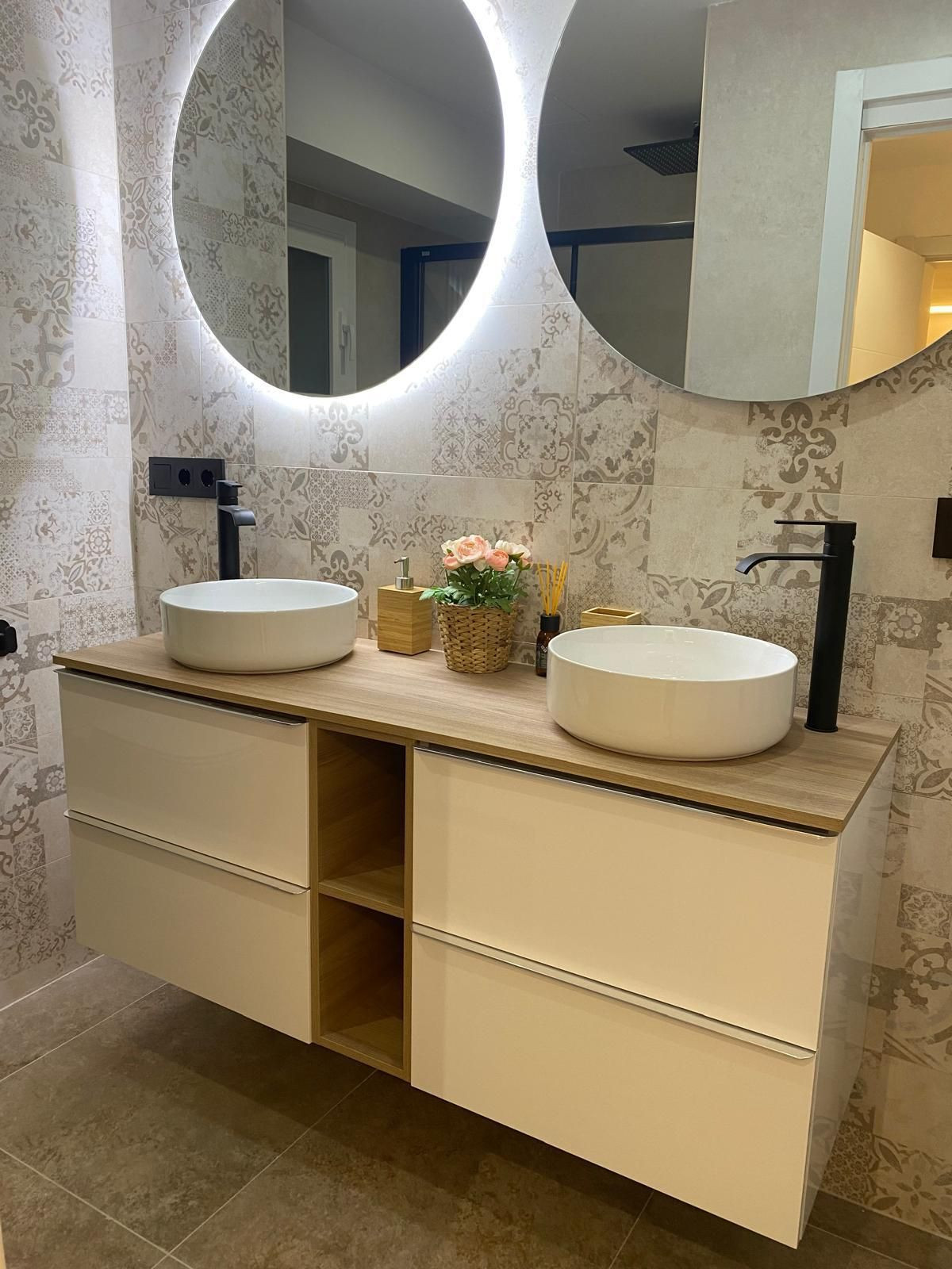 Se vende Apartamento Planta Media de 4 dormitorios en Costa Del Sol, Málaga, España