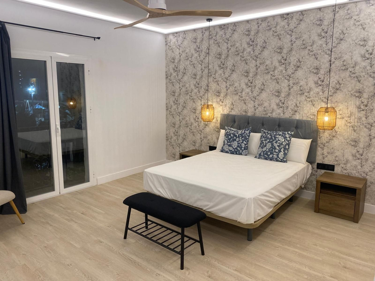Se vende Apartamento Planta Media de 4 dormitorios en Costa Del Sol, Málaga, España