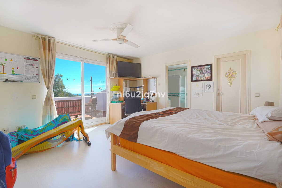 6 Bed Townhouse for sale in Valle Del Sol Costa Del Sol, Málaga, Spain
