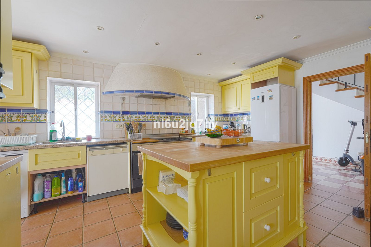 6 Bed Townhouse for sale in Valle Del Sol Costa Del Sol, Málaga, Spain