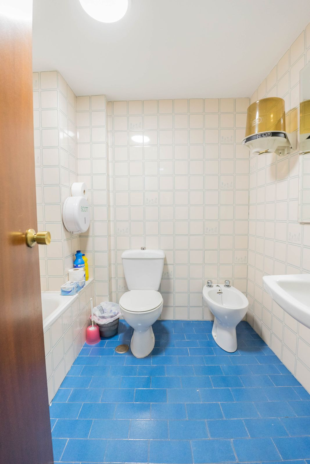 Se vende Apartamento Planta Media de 3 dormitorios en Costa Del Sol, Málaga, España