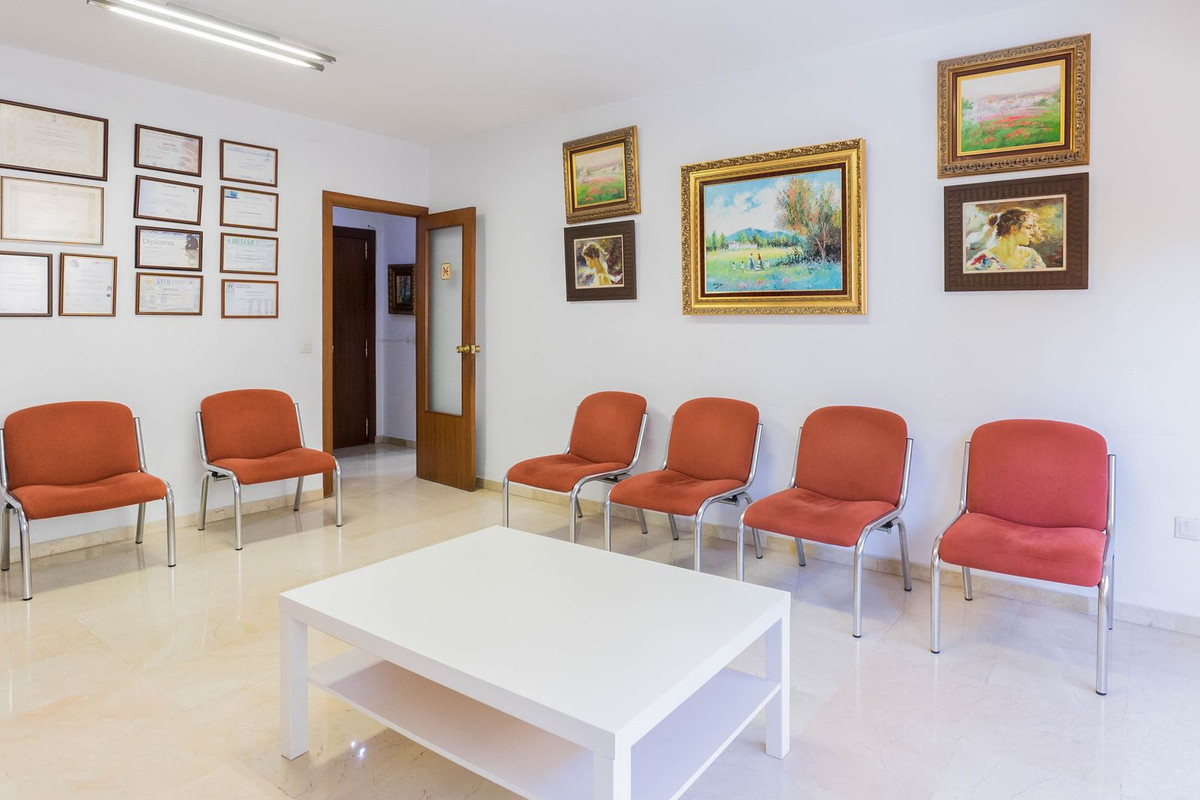 Se vende Apartamento Planta Media de 3 dormitorios en Costa Del Sol, Málaga, España