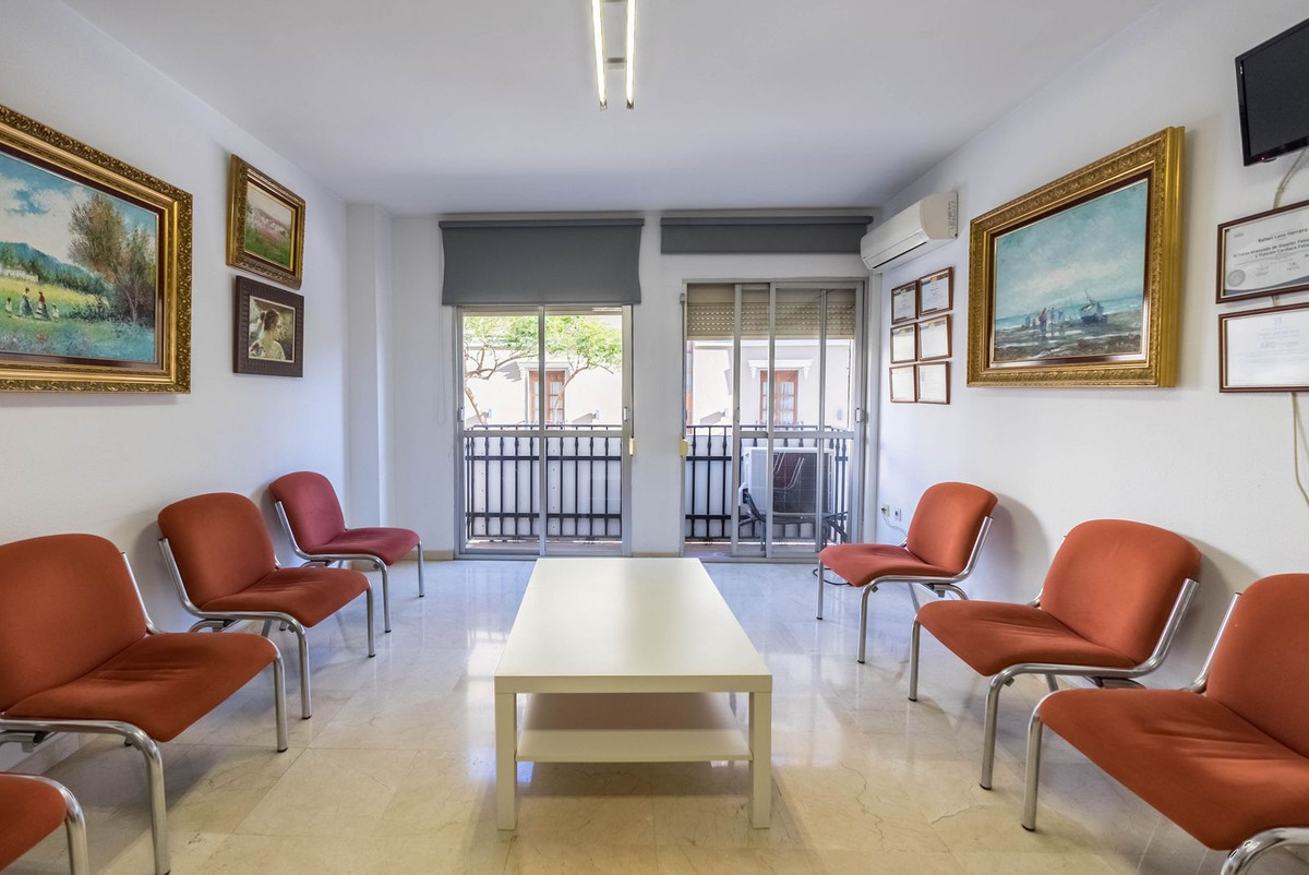 Se vende Apartamento Planta Media de 3 dormitorios en Costa Del Sol, Málaga, España