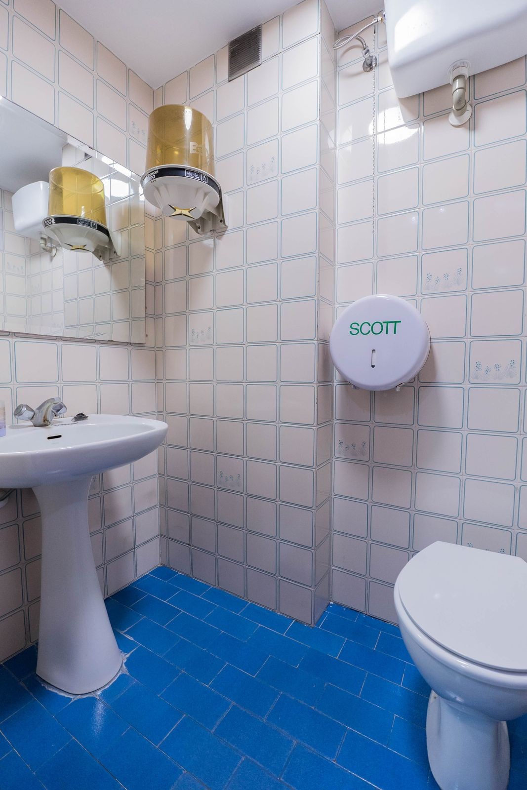 Se vende Apartamento Planta Media de 3 dormitorios en Costa Del Sol, Málaga, España
