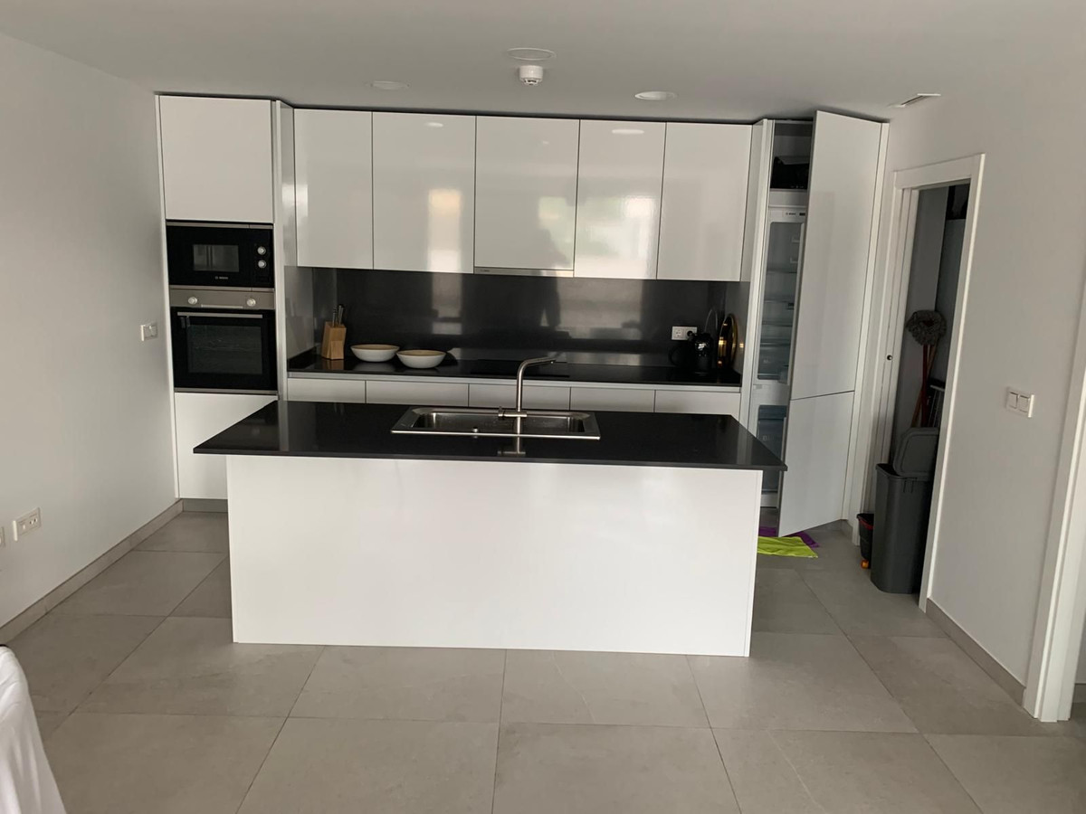 3 Bed Apartment for sale in La Quinta Costa Del Sol, Málaga, Spain