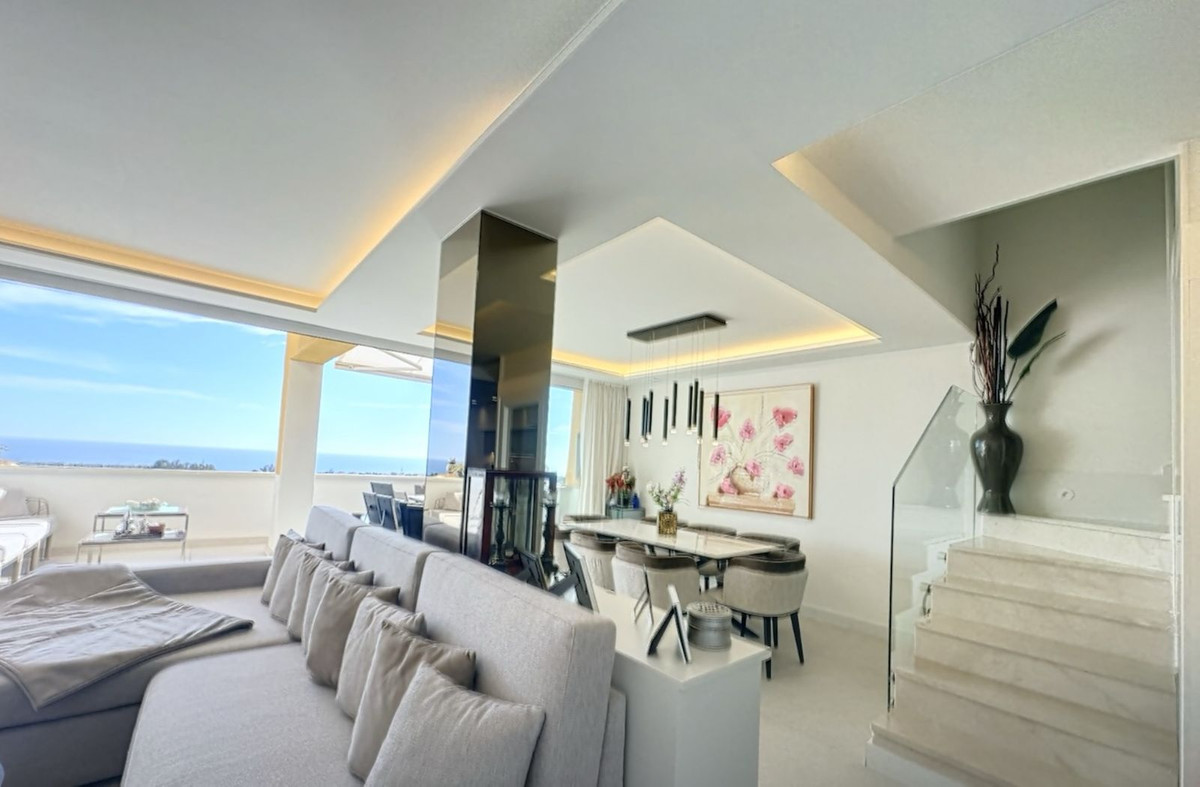 3 Bed Apartment for sale in Estepona Costa Del Sol, Málaga, Spain