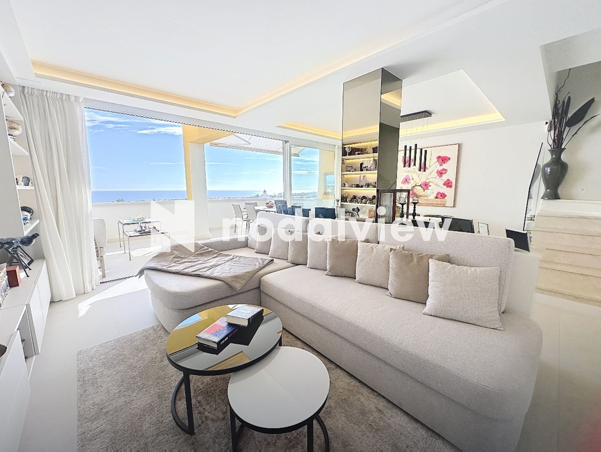 3 Bed Apartment for sale in Estepona Costa Del Sol, Málaga, Spain