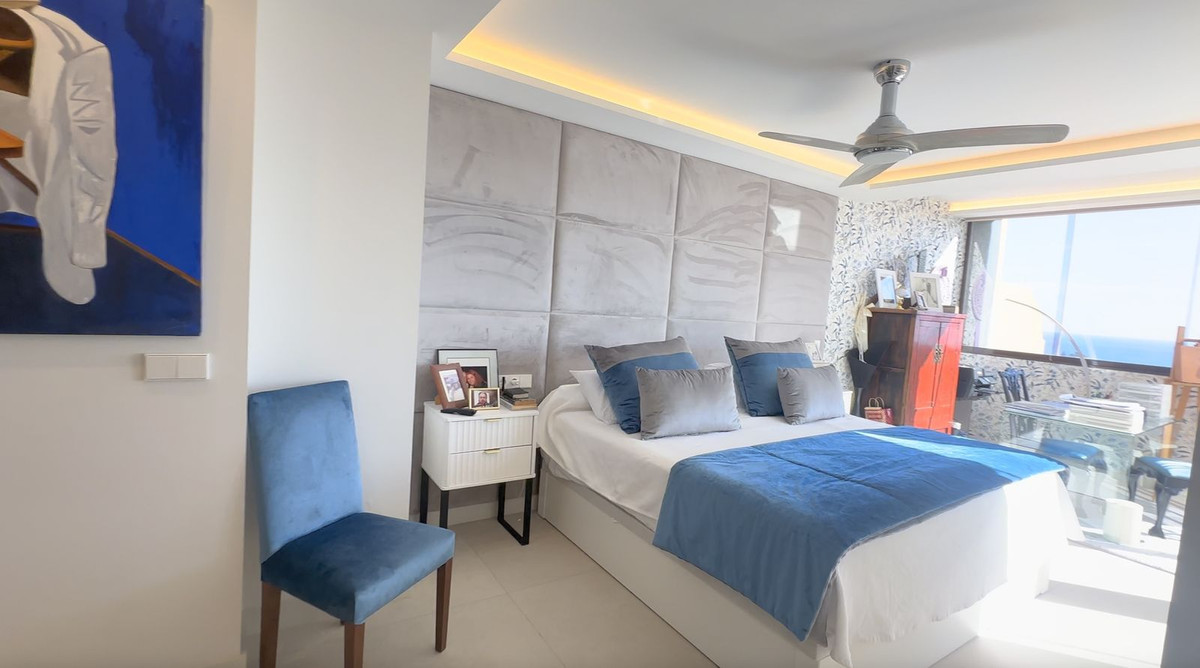 3 Bed Apartment for sale in Estepona Costa Del Sol, Málaga, Spain