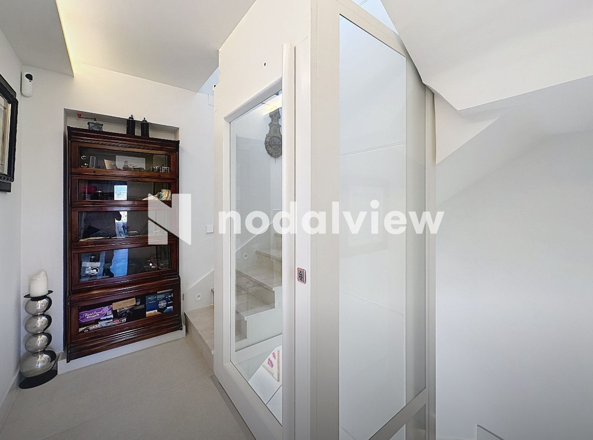 3 Bed Apartment for sale in Estepona Costa Del Sol, Málaga, Spain