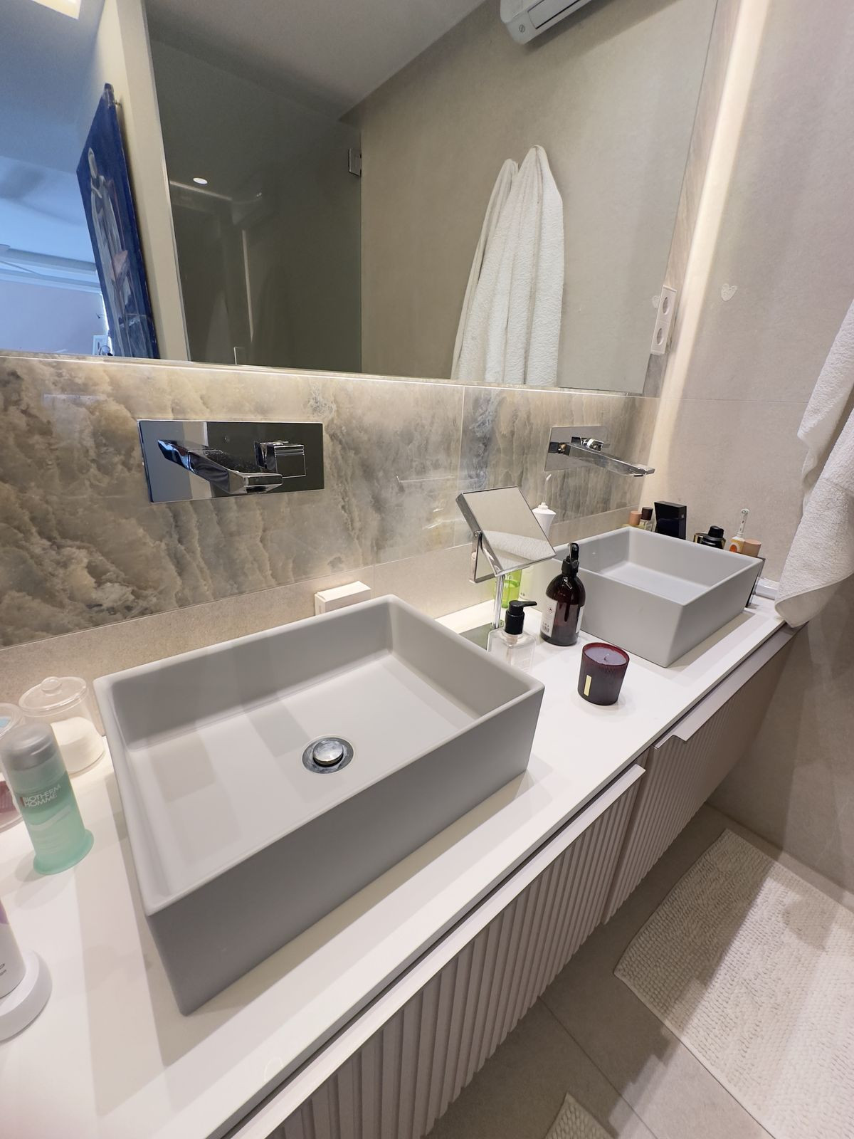 3 Bed Apartment for sale in Estepona Costa Del Sol, Málaga, Spain
